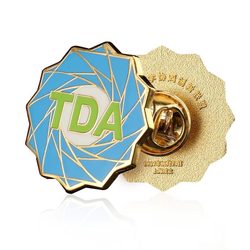 Badges et pin's — 5
