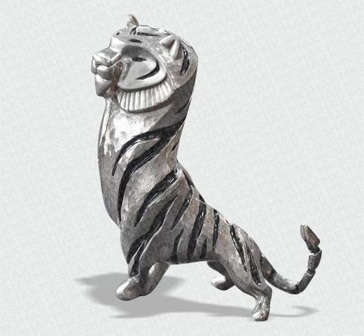 Tigerfigur, silberfarben