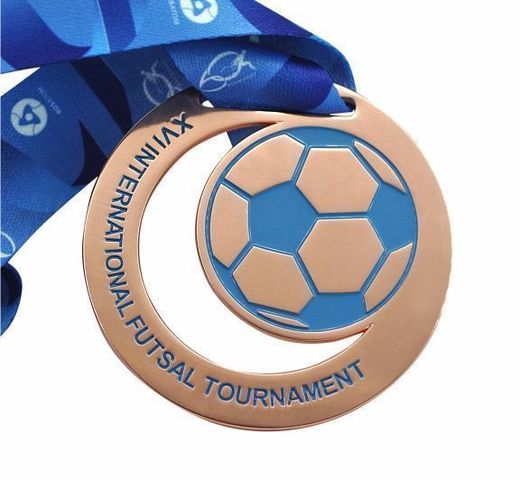 ميدالية بشريط «أتوم سبورت»